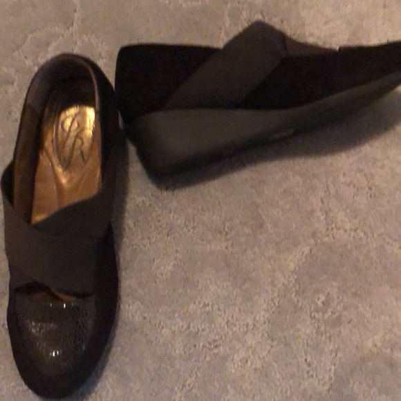 J. RENEE suede wedges - Picture 7 of 7